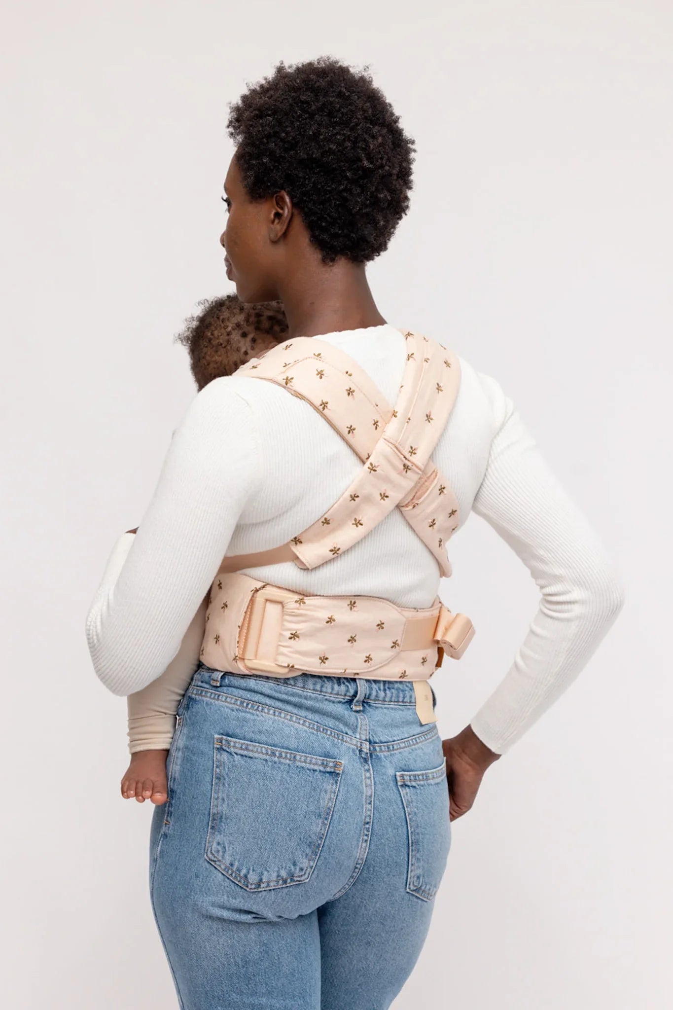 Flores - Aerial Carrier