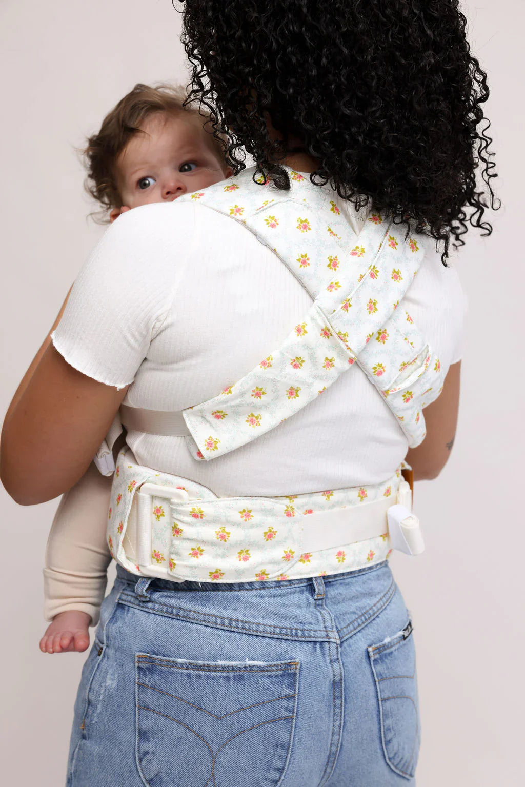 Victoria - Aerial Carrier